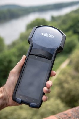 GNSS приемник Spectra Geospatial SP20